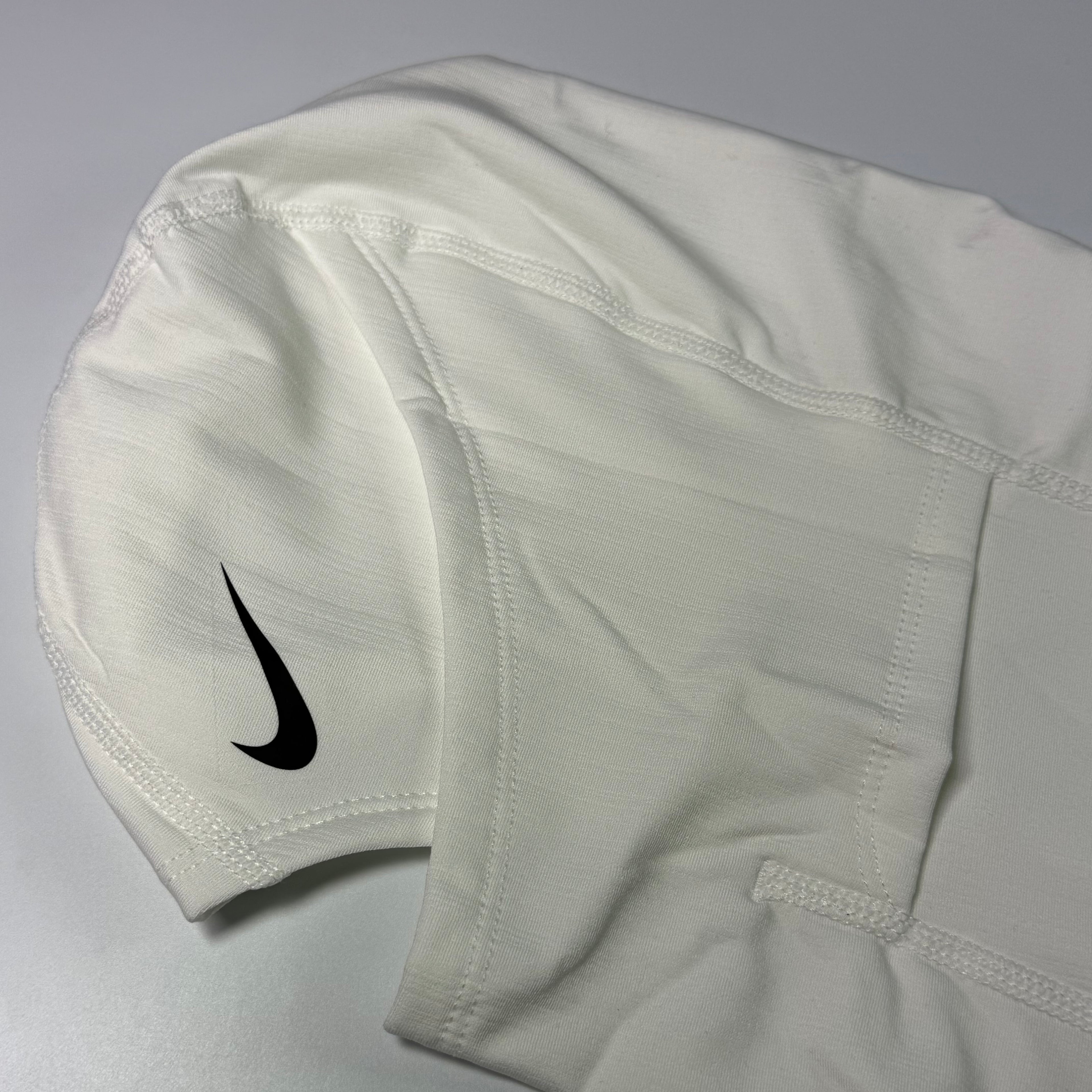Nike Pro Therma-Fit Hood Hyperwarm