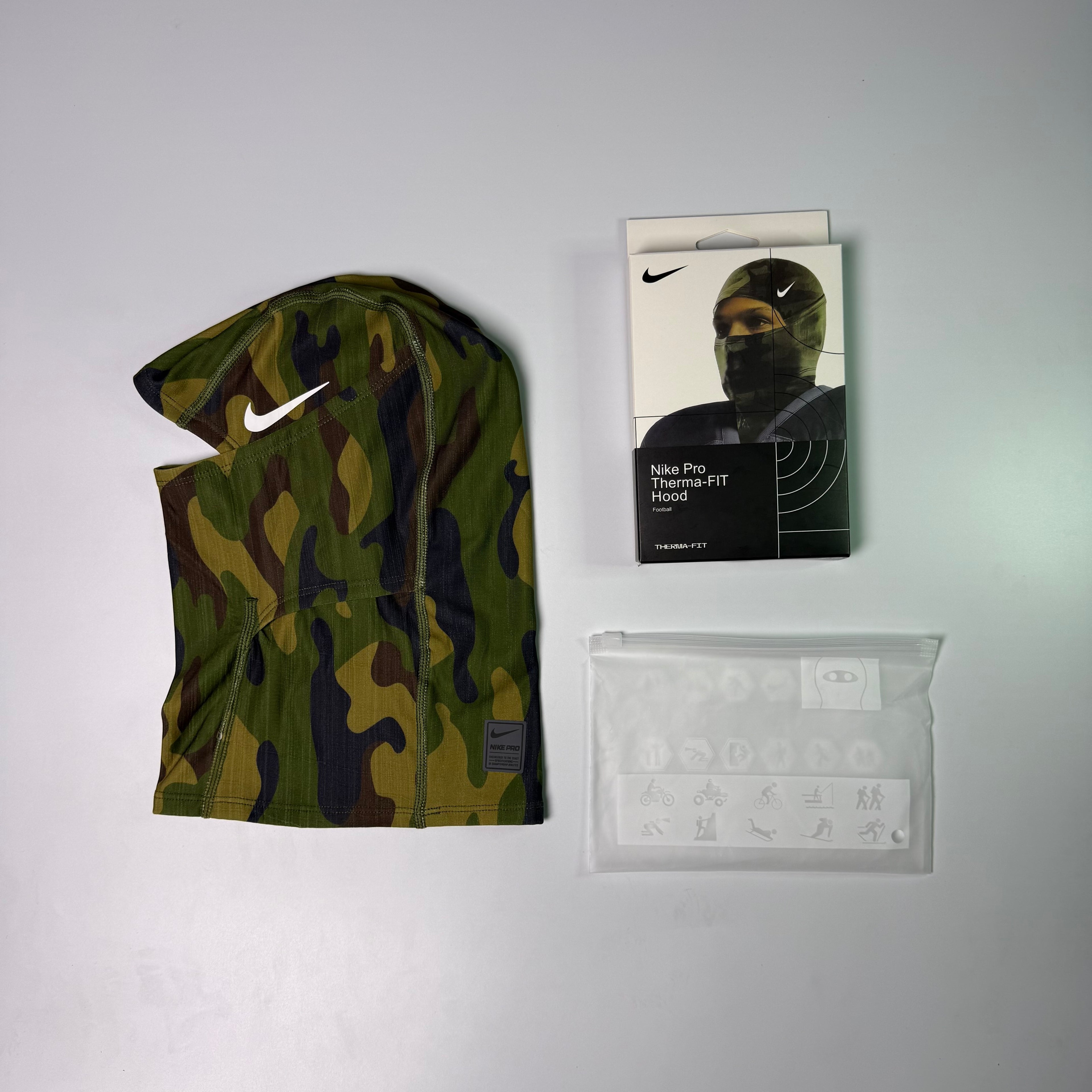 Nike Pro Therma-Fit Hood Hyperwarm