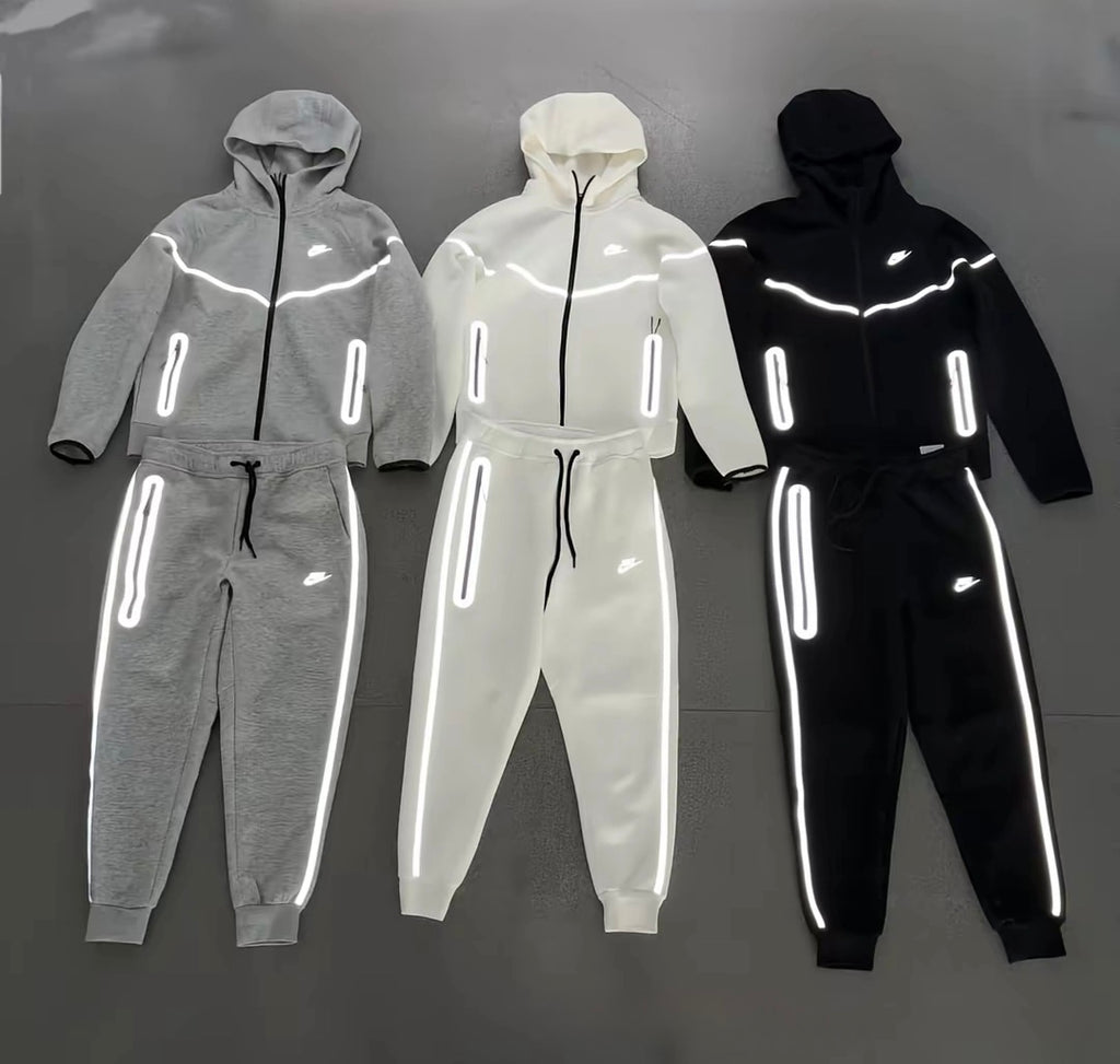 Nike Tech Fleece Reflective