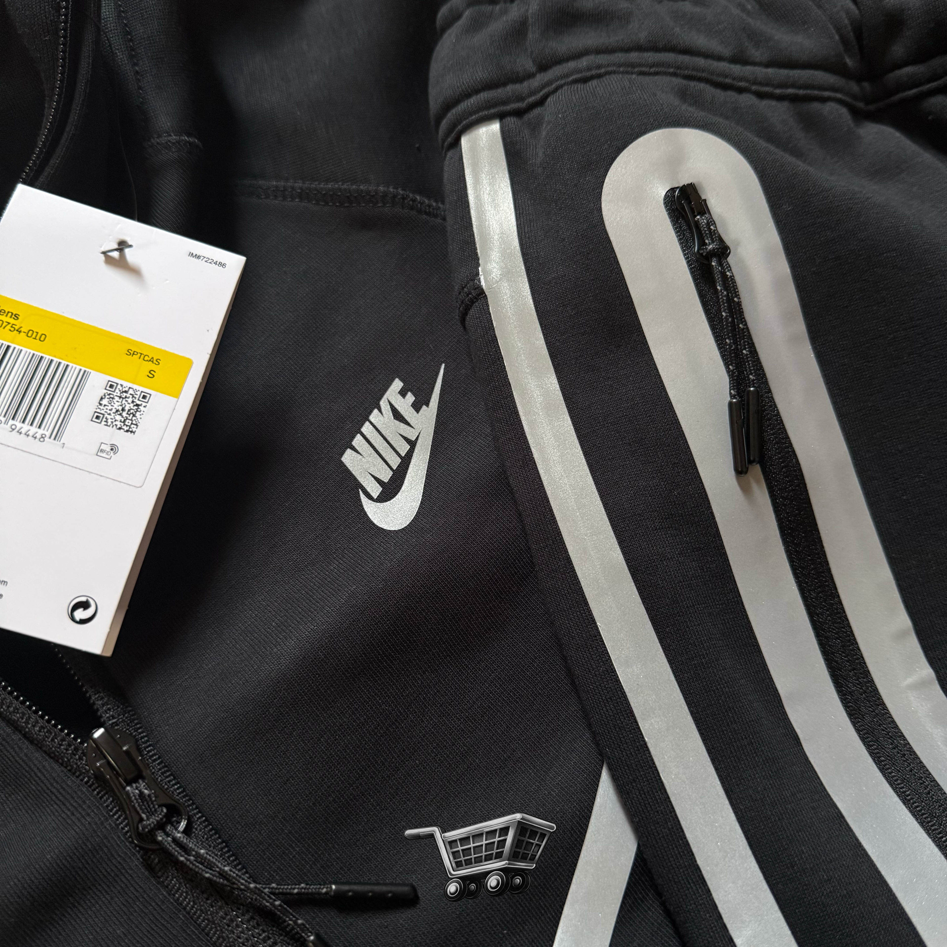 Nike Tech Fleece Reflective